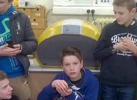 Cosmo broedmachine op school